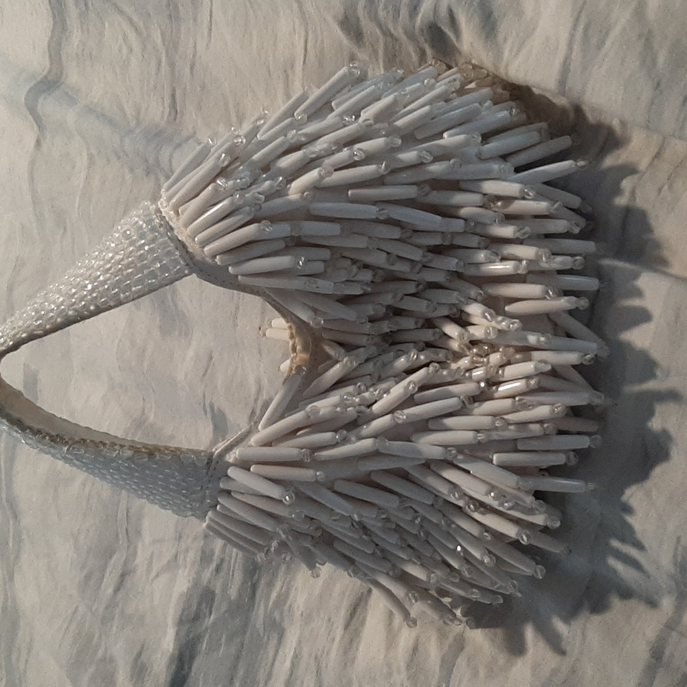 White beaded bag mini